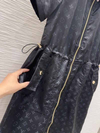 Louis Vuitton Short Sleeve Dress in Navy