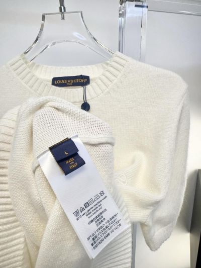 Louis Vuitton Short Sleeve Embroidered Top in White