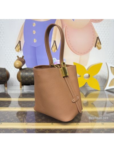 louis-vuitton-tan-bucket-bag-with-padlock-rxlvj02116-03
