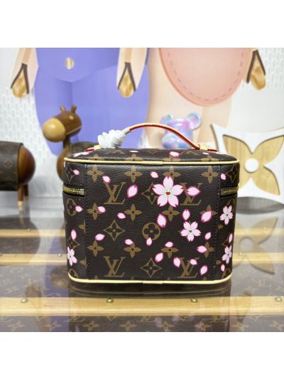 Louis Vuitton (Toiletry Case) Monogram M14181
