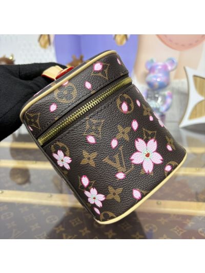 Louis Vuitton (Toiletry Case) Monogram M14181