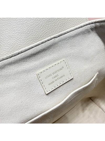 louis-vuitton-white-and-lilac-embossed-backpack-rxlvj01104-08