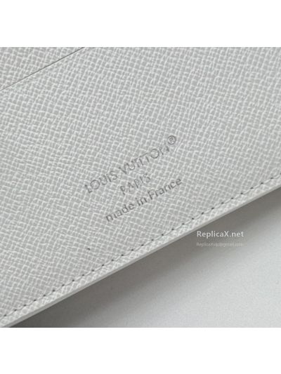 louis-vuitton-white-monogram-graphic-folded-wallet-rxlvj01478-04