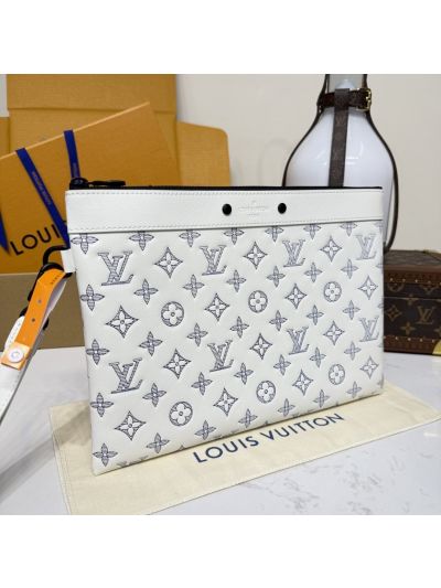 louis-vuitton-white-monogram-wristlet-pouch-rxlvj01168-05