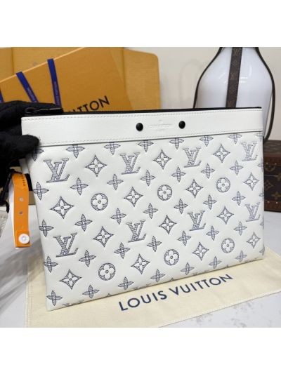 louis-vuitton-white-monogram-wristlet-pouch-rxlvj01168-07