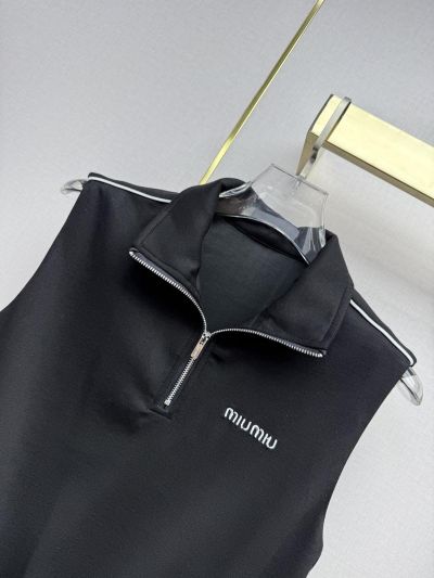 Miu Miu Contrast-Trim Cropped Set in Black