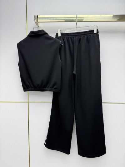 Miu Miu Contrast-Trim Cropped Set in Black
