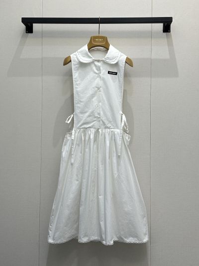 Miu Miu Lace Sweetheart Neck Dress in White