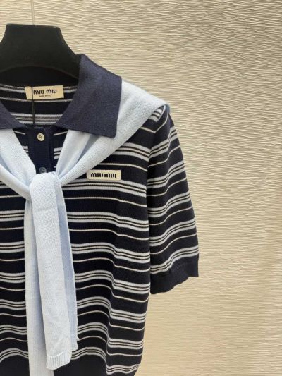 Miu Miu Turn-Down Collar Short Sleeve Knit Top in Navy and White