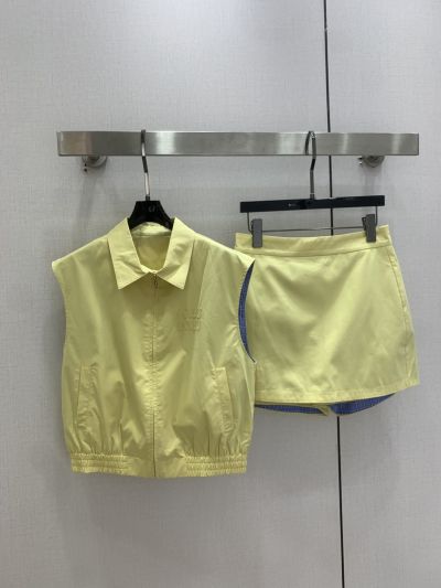 Miu Miu Turn-Down Collar Sleeveless Set in Lemon Yellow and Light Blue