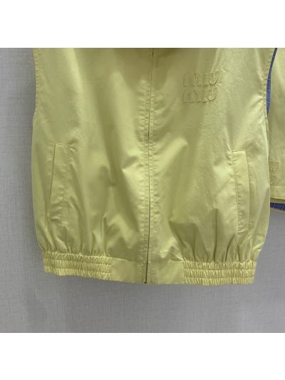 Miu Miu Turn-Down Collar Sleeveless Set in Lemon Yellow and Light Blue