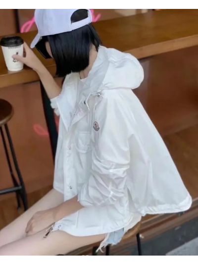 Moncler Hooded Button-Front Coat in White