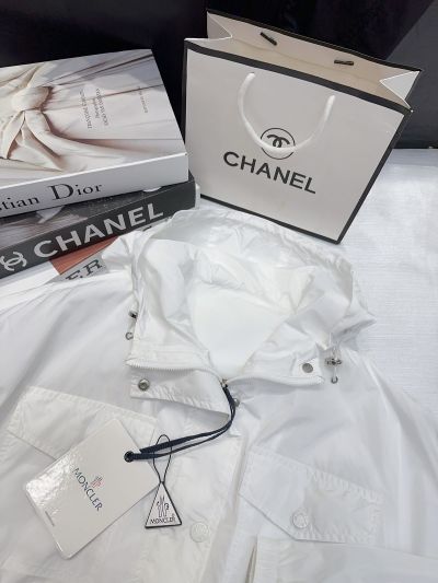 Moncler Hooded Button-Front Coat in White