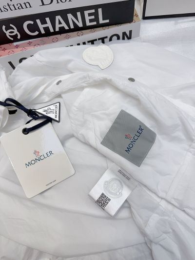 Moncler Hooded Button-Front Coat in White