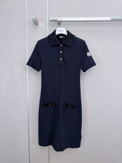 Moncler Short Sleeve Contrast-Trim Dress in Navy
