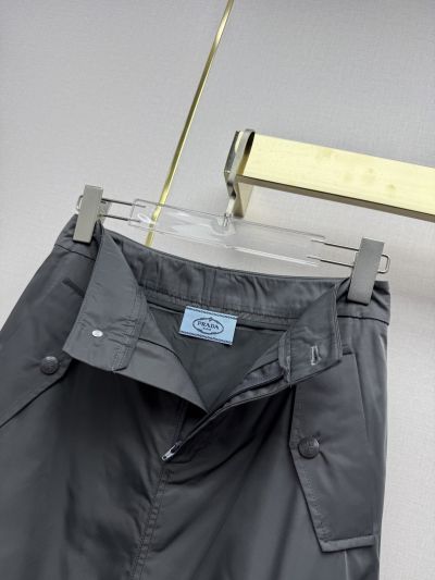 Prada Cropped Contrast-Trim Set in Grey