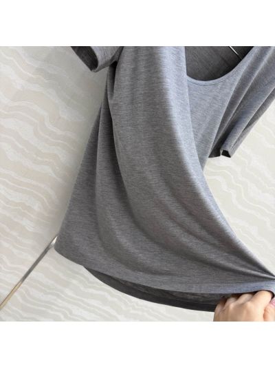 The Row Short Sleeve V-Neck T-Shirt in Grey