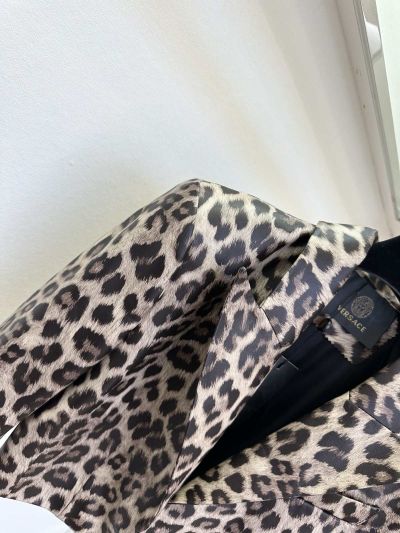 Versace Turn-Down Collar Lambskin Blazer in Brown and White
